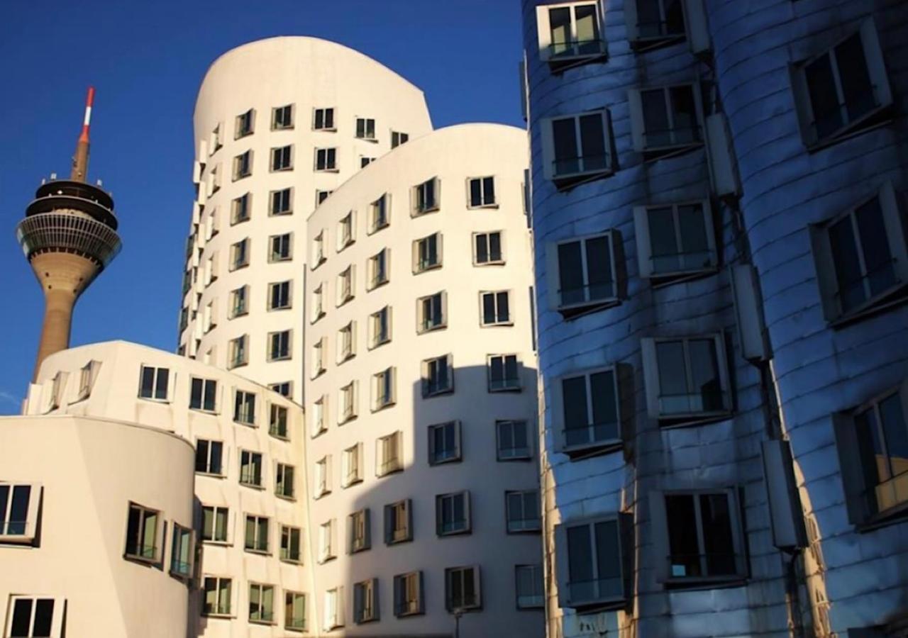Medienhafen Apartment Direkt Am Zentrum Dusseldorf Exterior photo